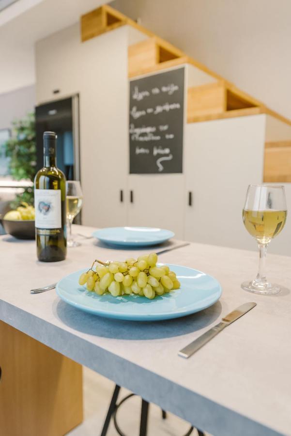 Manolis Loft Apartment, Rhodes Town Rhodes City ภายนอก รูปภาพ