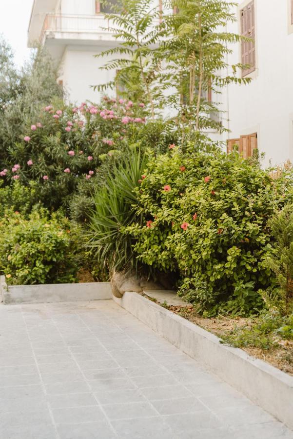 Manolis Loft Apartment, Rhodes Town Rhodes City ภายนอก รูปภาพ