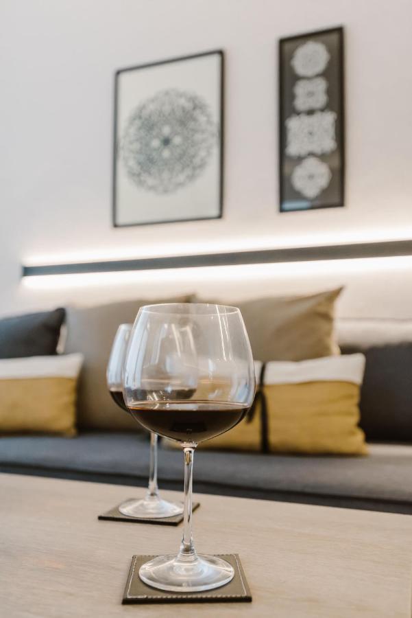 Manolis Loft Apartment, Rhodes Town Rhodes City ภายนอก รูปภาพ