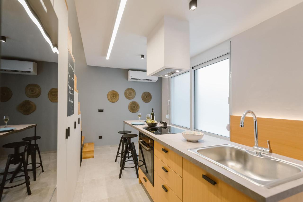 Manolis Loft Apartment, Rhodes Town Rhodes City ภายนอก รูปภาพ